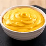 ultracremige Käsesauce ohne Mehl - featured image