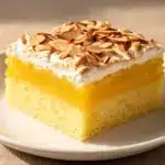 Zitronige Butterschnitte mit Mandeln - featured image