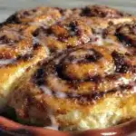 einfache vegane Zimtschnecken - featured image